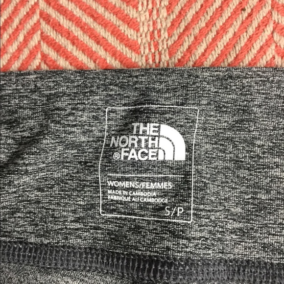 North Face black Dynamix capri legging - Picture 4 of 4